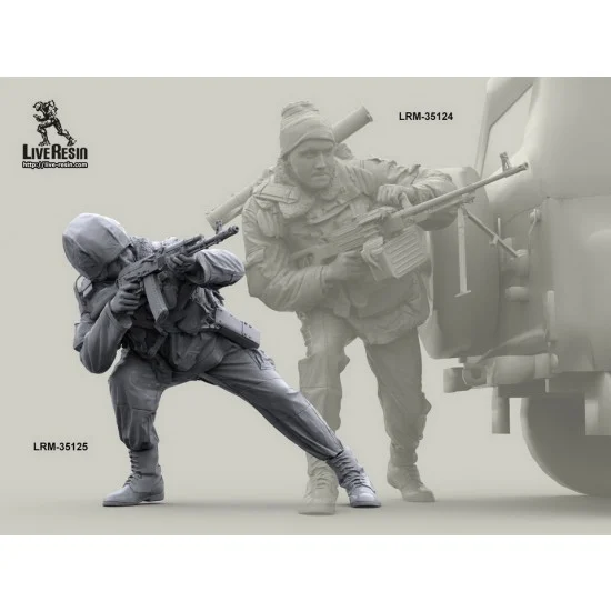 Live Resin LRM35125 1/35 Russian Internal Troops - Shooting Ak-74
