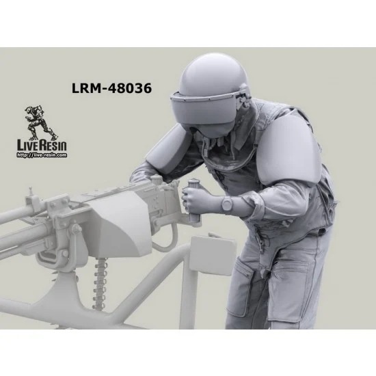 Live Resin LRM48036 1/48 Soviet Helicopter Door Gunner, Standing, Afghan War #5 - Model Figures