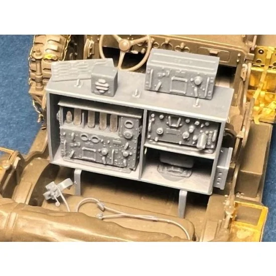 Minor 353027 1/35 WC-58 Command Radio Truck SCR-193 Conversion set