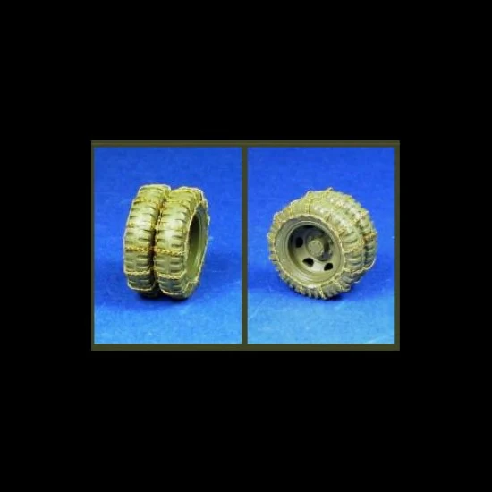 Minor 481021 1/48 Double Wheel Tyre Chains for 7.50x20 Wheels (2.5ton CCKW, for 2 wheels) - Military Vehicles & Tanks
