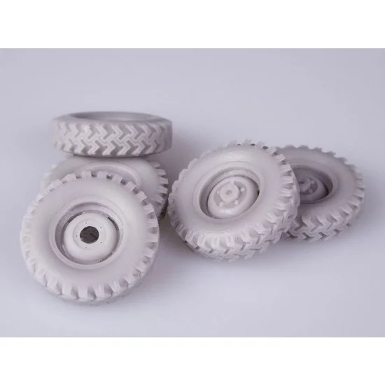 BSM 358032 1/35 Land Rover 7.50x16 Deestone Wheels for Italeri / Revell kits - Military Vehicles & Tanks
