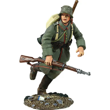 German Infantry Pioneer Running 1/30 Figure William Britain (23058)