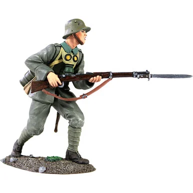 German Infantry Advancing No.2 1/30 Figure William Britain (23057)