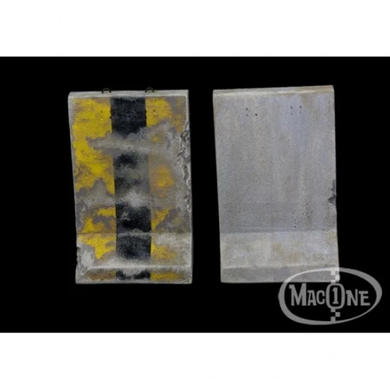 MacOne 35146 1/35 Jersey High Barriers (2pcs, Each: 42 x 62 x 29mm) - Scenics & Diorama