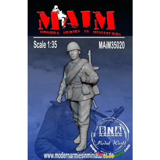 MAiM 35020 1/35 Russian Soldier marching #1 - Model Figures