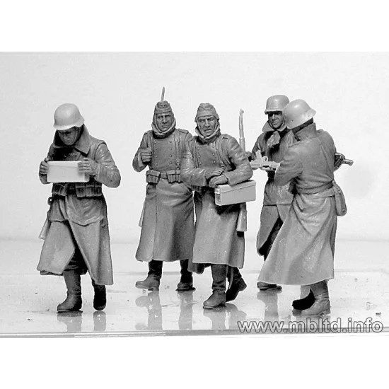 Master Box 35103 1/35 Cold Wind (5 figures) - Model Figures