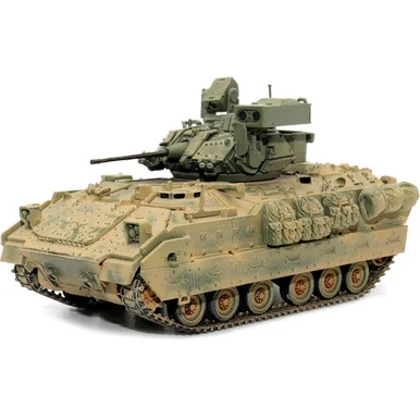M2A3 Bradley 1/72 Plastic Model Dragon Models (63122)