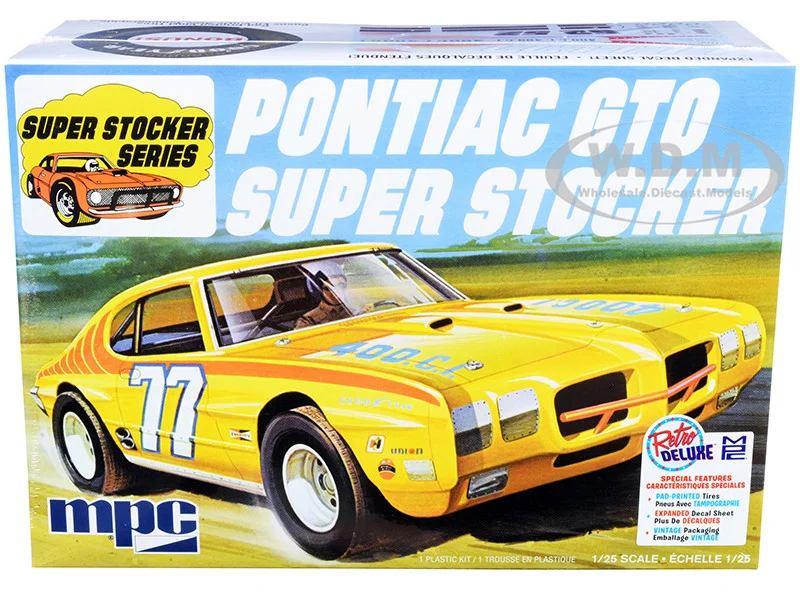 Skill 2 Model Kit 1970 Pontiac GTO Super Stocker 1/25 Scale Model by MPC - Pontiac Models