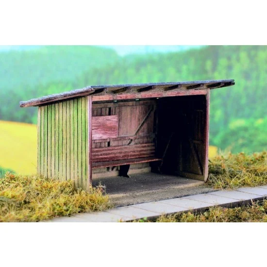 Model Scene 91502 TT Scale Wooden Passenger Shelter - Scenics & Diorama