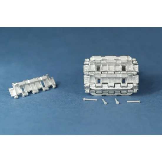 Master Club 35002 1/35 Metal Tracks for Pz.Kpfw.V Panther Ausf.D/F Early (210 links, 420 pins) - Military Vehicles & Tanks