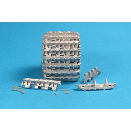 Master Club 35005 1/35 Metal Tracks for Pz.Kpfw.VI Tiger Late (210 links, 420 pins) - Military Vehicles & Tanks