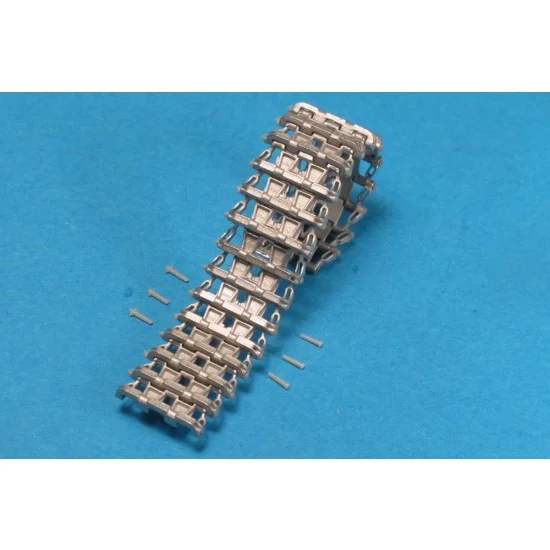 Master Club 35008 1/35 Metal Tracks for Pz.Kpfw.III & Pz.Kpfw.IV Open Horn 1941-1944 (240 links)