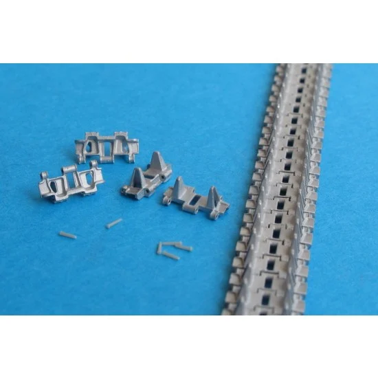 Master Club 35036 1/35 Metal Tracks for Su-76M (200 links, 400 pins)