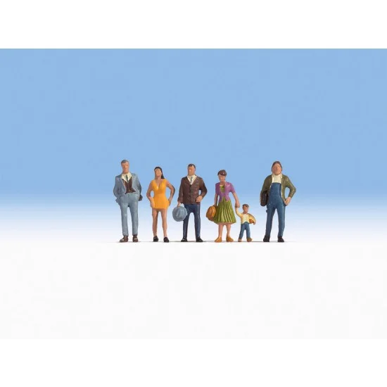 NOCH 15479 HO Scale Pedestrians (6 figures) - Model Figures
