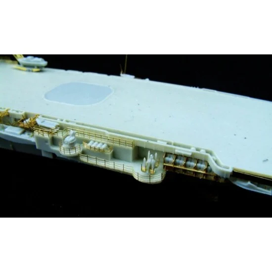 Orange Hobby N07-006 1/700 HMS Hermes R12 in Falklands War 1982 (Complete Resin kit)