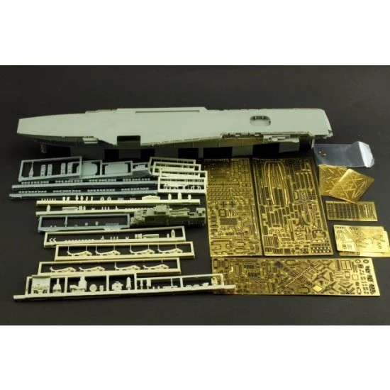 Orange Hobby N07-008 1/700 HMS Hermes R12 1970s (Complete Resin kit)