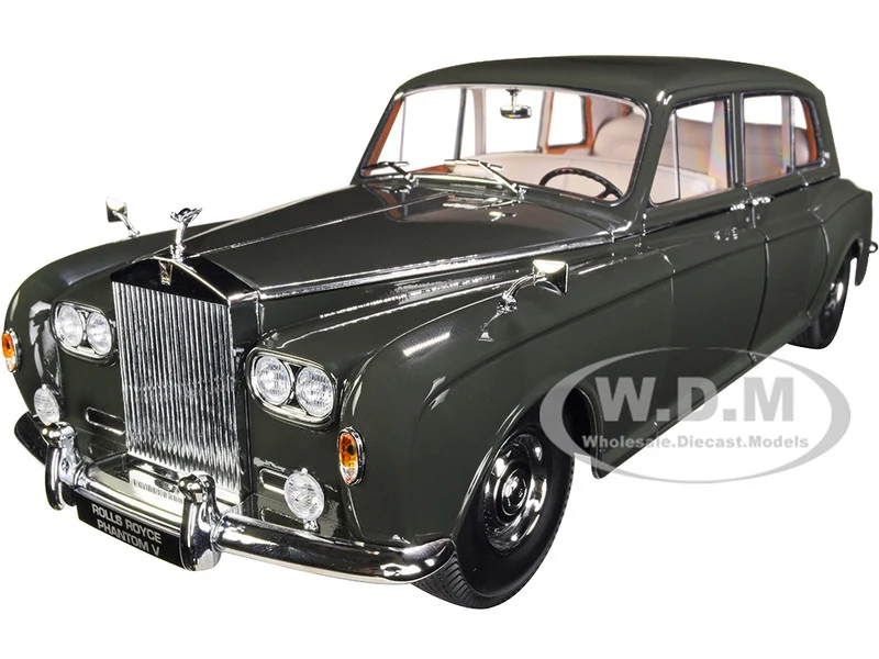 1964 Rolls Royce Phantom V Brewster Green 1/18 Diecast Model Car by Paragon Models - Rolls Royce Models