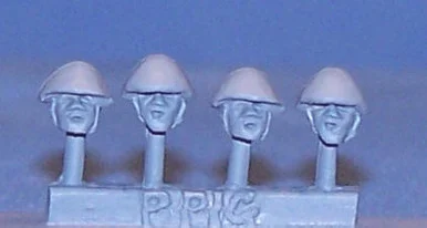 PIG060089 - EAST GERMAN OR GERMAN 1945 HELMETS