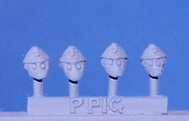 PIG060103 - FRENCH GASMASKS