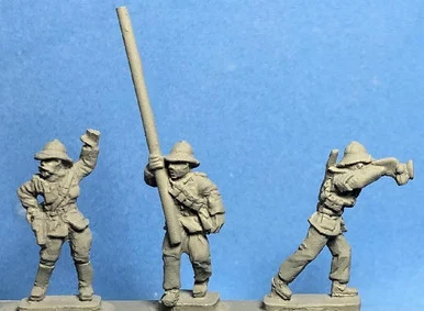 PIG110015 - GOVERNMENT COMMAND IN PITH HELMET