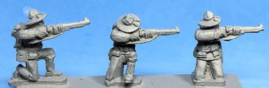 PIG110083 - US INFANTRY KNEELING