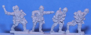 PIG160090 - GERMAN 1915 STORMTROOPERS IN PICKELHAUBE