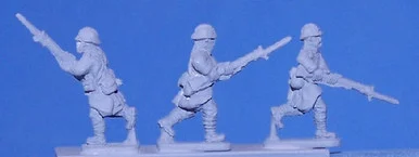 PIG160174 - FRENCH LATE WAR CHARGING WITH BAYONET