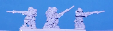 PIG160183 - FRENCH LATE WAR KNEELING FIRING