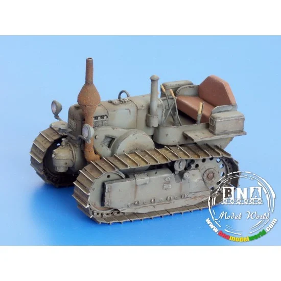 Plus Model 062 1/35 Lanz Bulldog 35 HP Caterpillar Tractor - Military Vehicles & Tanks