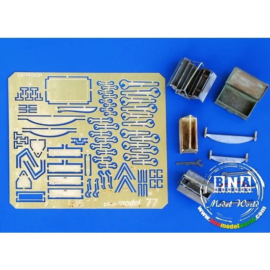 Plus Model 077 1/35 Boxes, Keys and Tools - Scenics & Diorama