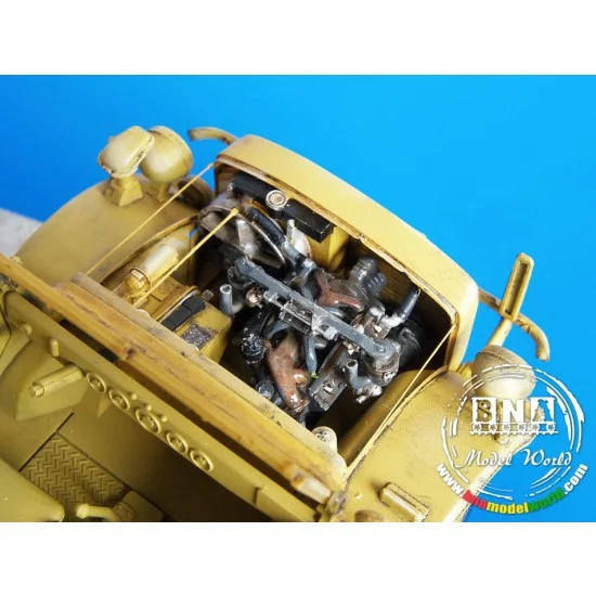 Plus Model 201 1/35 Horch 1a Engine Set for Italeri/Tamiya kit - Military Vehicles & Tanks