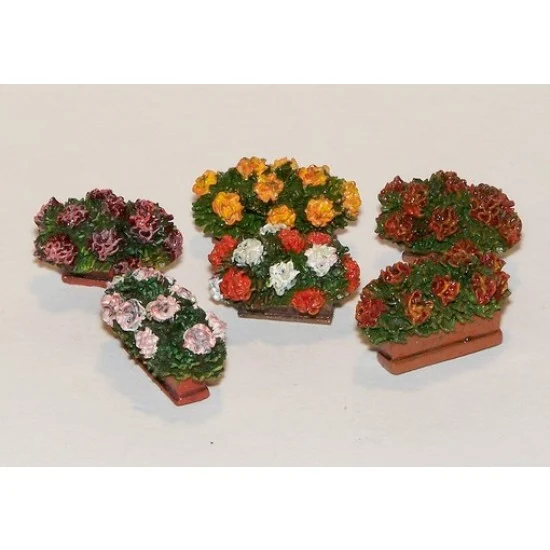 Plus Model 377 1/35 Flowers in Boxes (8pcs) - Scenics & Diorama