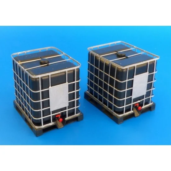 Plus Model 495 1/35 Fluid Tank 1000l - Scenics & Diorama