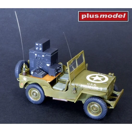 Plus Model 565 1/35 US Radio set with BC 610 and BC 342 Radios for Jeep - Military Vehicles & Tanks
