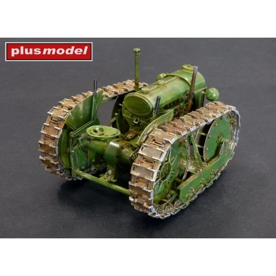 Plus Model 586 1/35 Fordson N Roadless Crawler - Military Vehicles & Tanks