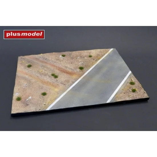 Plus Model 623 1/35 Display Base - Country Road (29.5 x 21 cm)