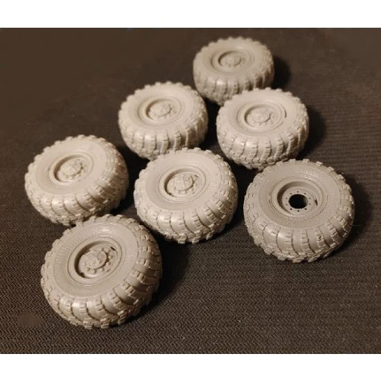 PanzerShop 35A349 1/35 Ural-4320 Trucks Vi3 Wheels for Trumpeter kits