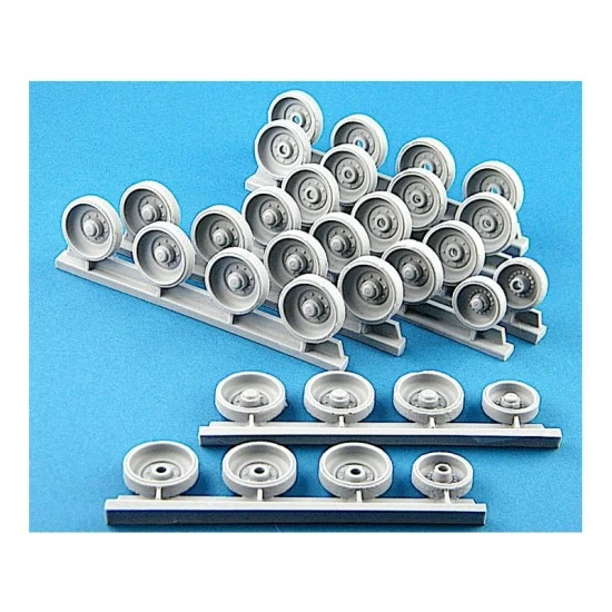 Perfect Scale Modellbau 35167 1/35 Leopard 2 Road Wheels w/Worn Tread - Military Vehicles & Tanks