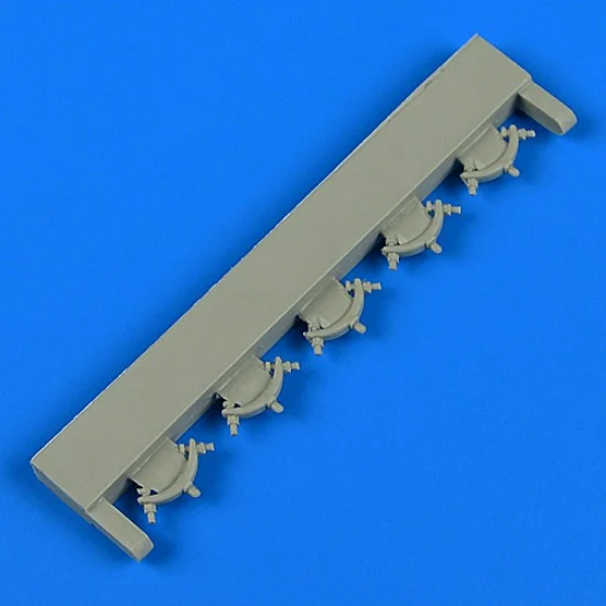 QuickBoost 48807 1/48 IL-2 Shturmovik Bomb Ejector