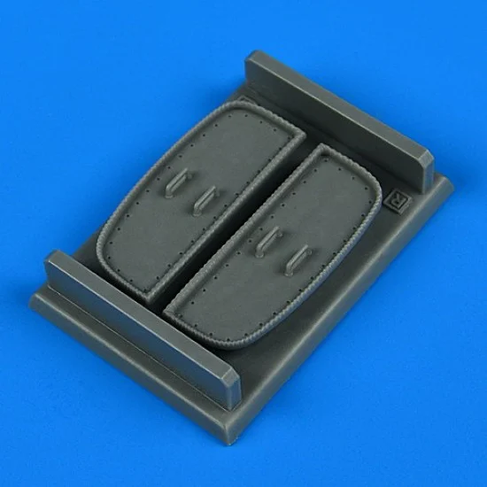 QuickBoost 48965 1/48 British Phantom Fod Covers for Hasegawa/Revell kits - Model Planes