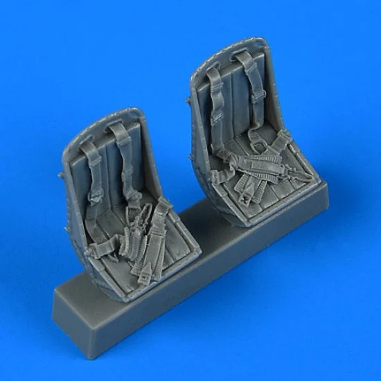 QuickBoost 49009 1/48 Zlin Z-126 Trener Seats with Seatbelts for Eduard kits