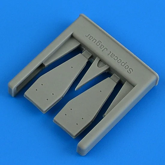 QuickBoost 49172 1/48 Sepecat Jaguar GR.1/GR.1A Chaff and Flare Dispensers Bases for Airfix kits - Model Planes