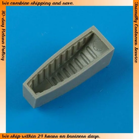 QuickBoost 72186 1/72 Douglas A-1D Skyraider Rear Wheel Well for Hasegawa kits