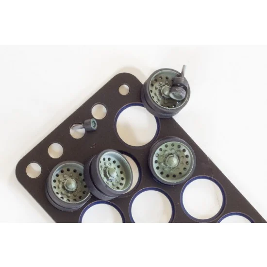 QuickWheel 295 1/35 British MBT Challenger 2 Wheels Paint Mask for Rye Field Model RM-5039, RM-5062