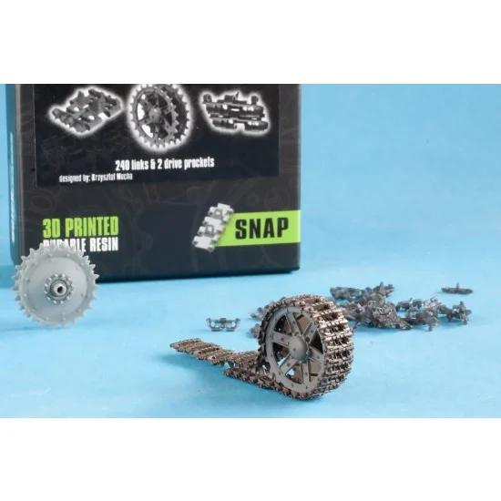 QuickWheel T-35130 1/35 Vickers E Heavy Winter version Track Links with Drive Sprockets