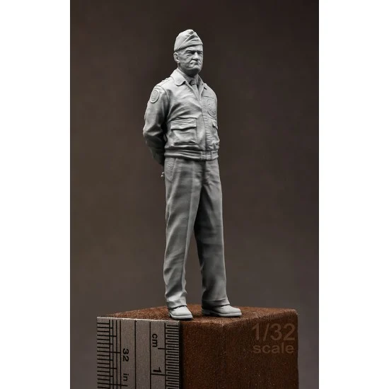 R2 Miniatures R05-32 1/32 Claire Lee Chennault Commander for Flying Tigers P-40 VAG