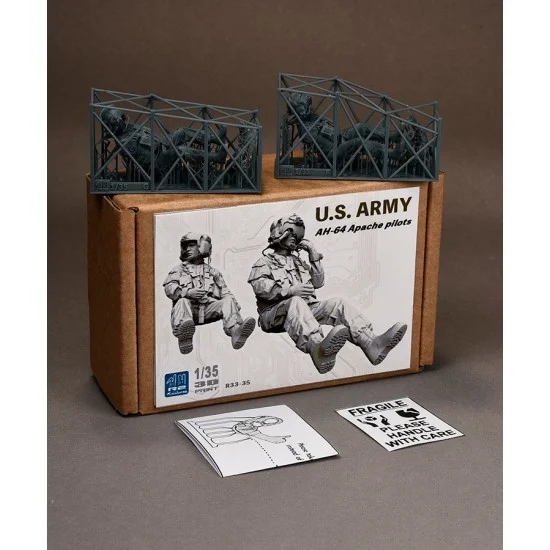 R2 Miniatures R34-35 1/35 AH-64 Apache Pilots (2 figures)
