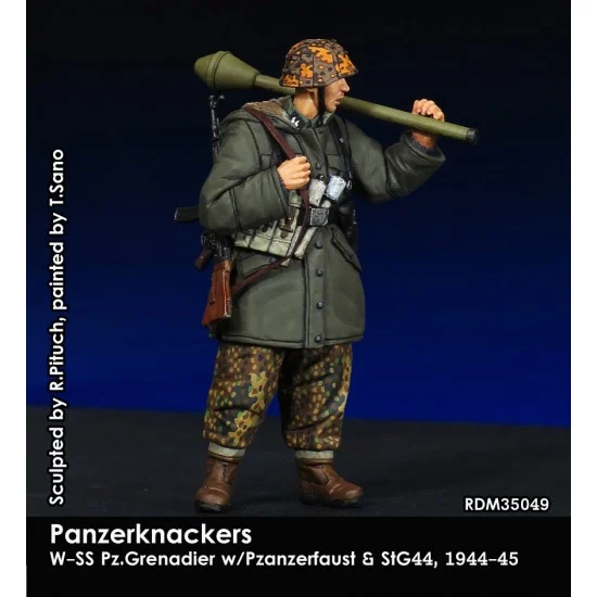 Rado Miniatures 35049 1/35 W-SS PzGrenadier w/StG44 & PzF. 60/100, 1944/45
