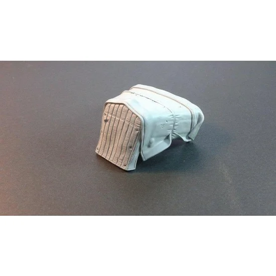 Panzer Art RE35-416 1/35 Opel Omnibus Engine Deck with Canvas Cover for Roden kit