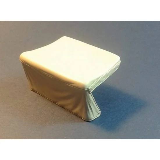 Panzer Art RE35-463 1/35 US GMC CCKW 2.5-ton Soft Cab Canvas Cover